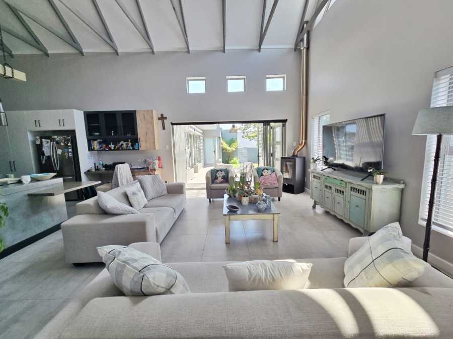 3 Bedroom Property for Sale in Blue Mountain Village Western Cape